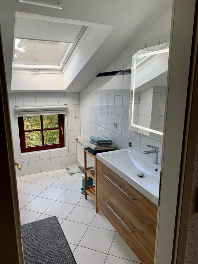 Charmante Dachgeschoss Wohnung Leipzig Exterior foto